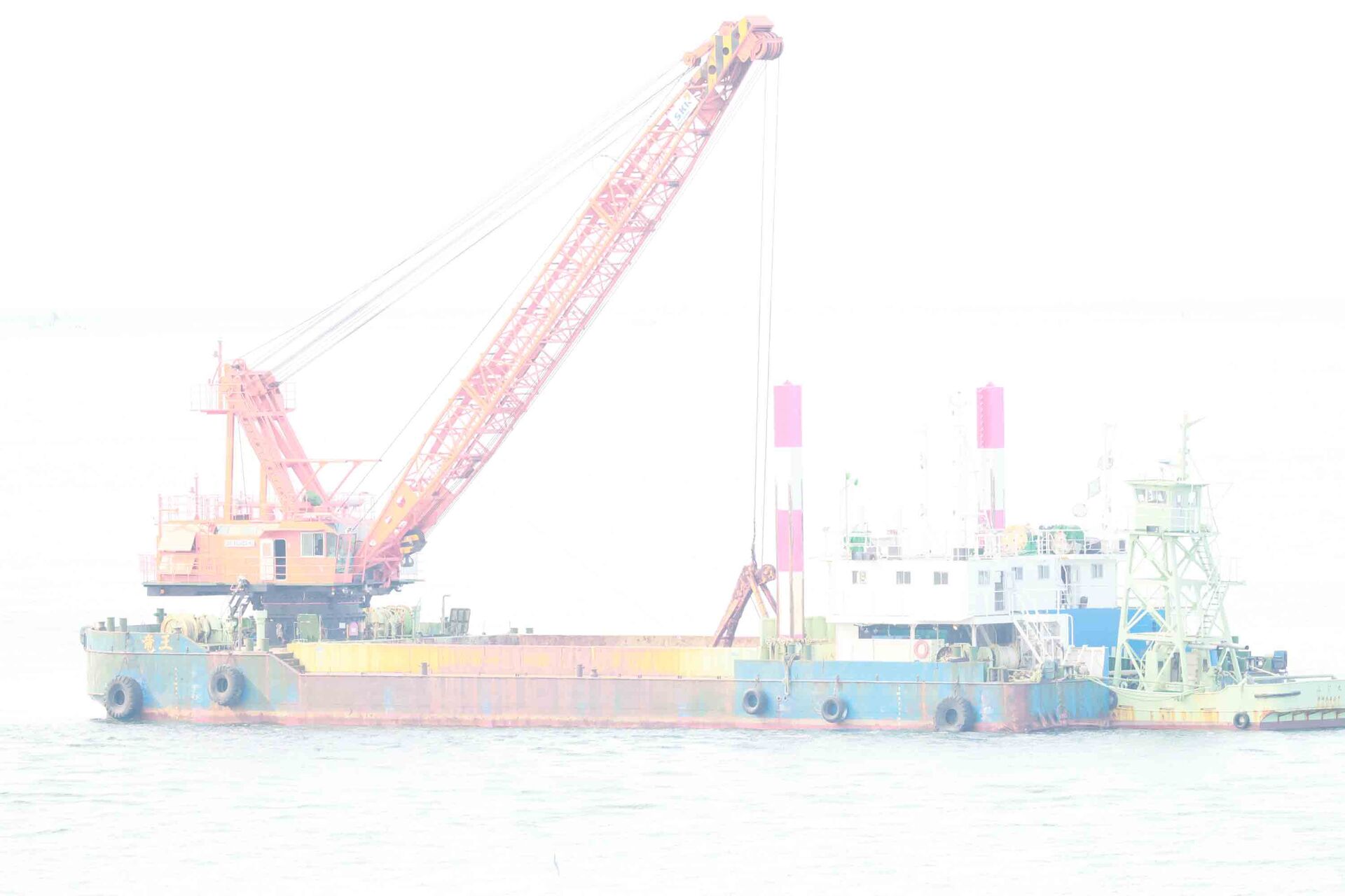 海で撮影した写真2点