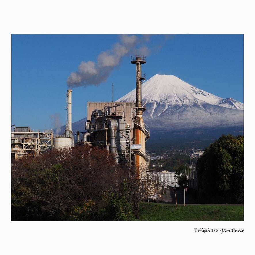 今日は天皇誕生日、そして富士山の日